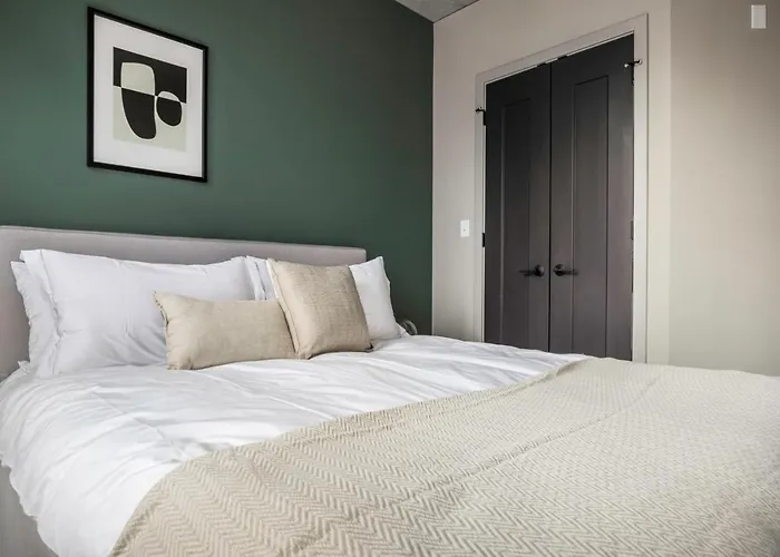 W Loop 2br W Gym Pool Nr Fulton Mkt Chi-254 *