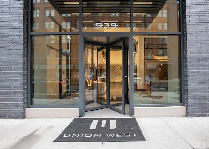 W Loop 2br W Gym Pool Nr Fulton Mkt Chi-254 *