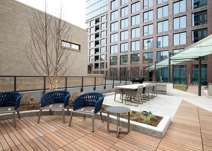 Apartment W Loop 2br W Gym Pool Nr Fulton Mkt Chi-254 Chicago